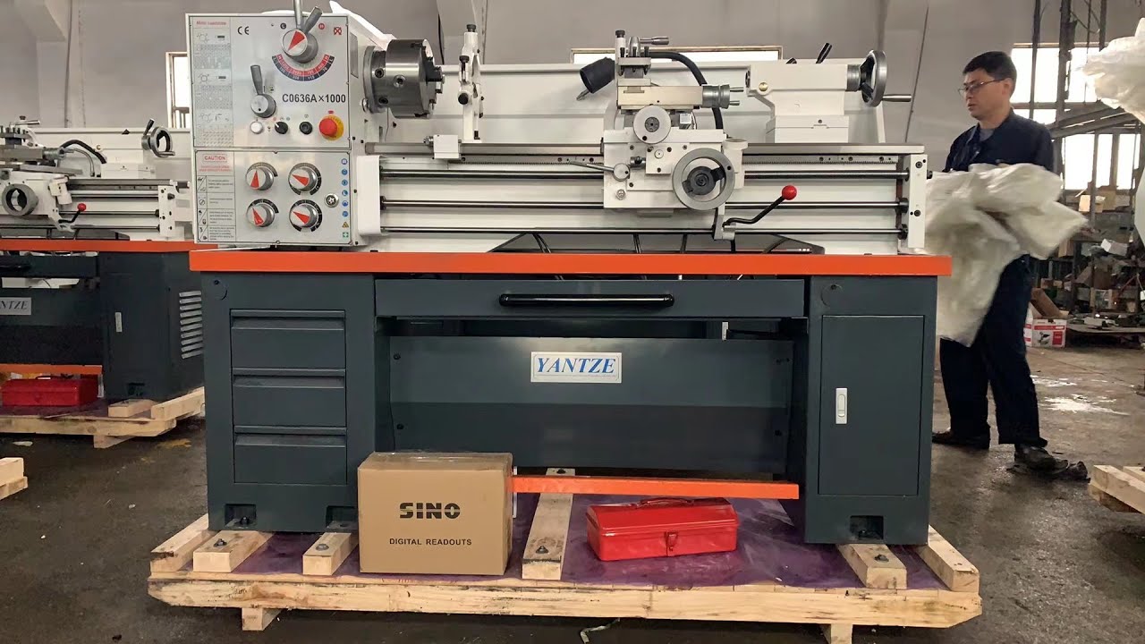 Bench Lathe machine  torno C0636A/1000  #machine  #lathe #lathemachinework  #torno