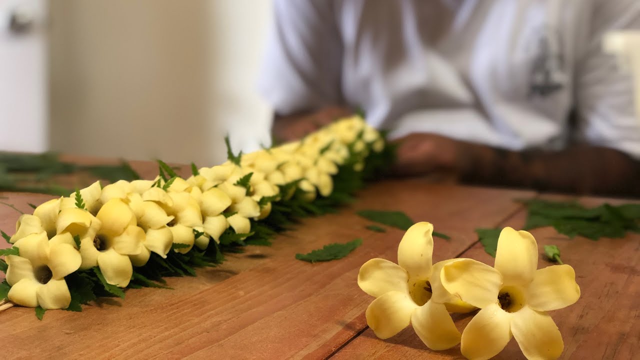 How to Make a Lei with Hawaiian Airlines Employees