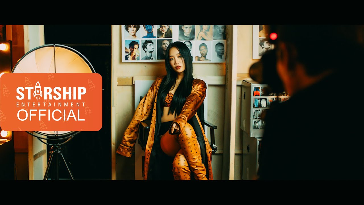 소유 SOYOU 'GOTTA GO (가라고)' MV