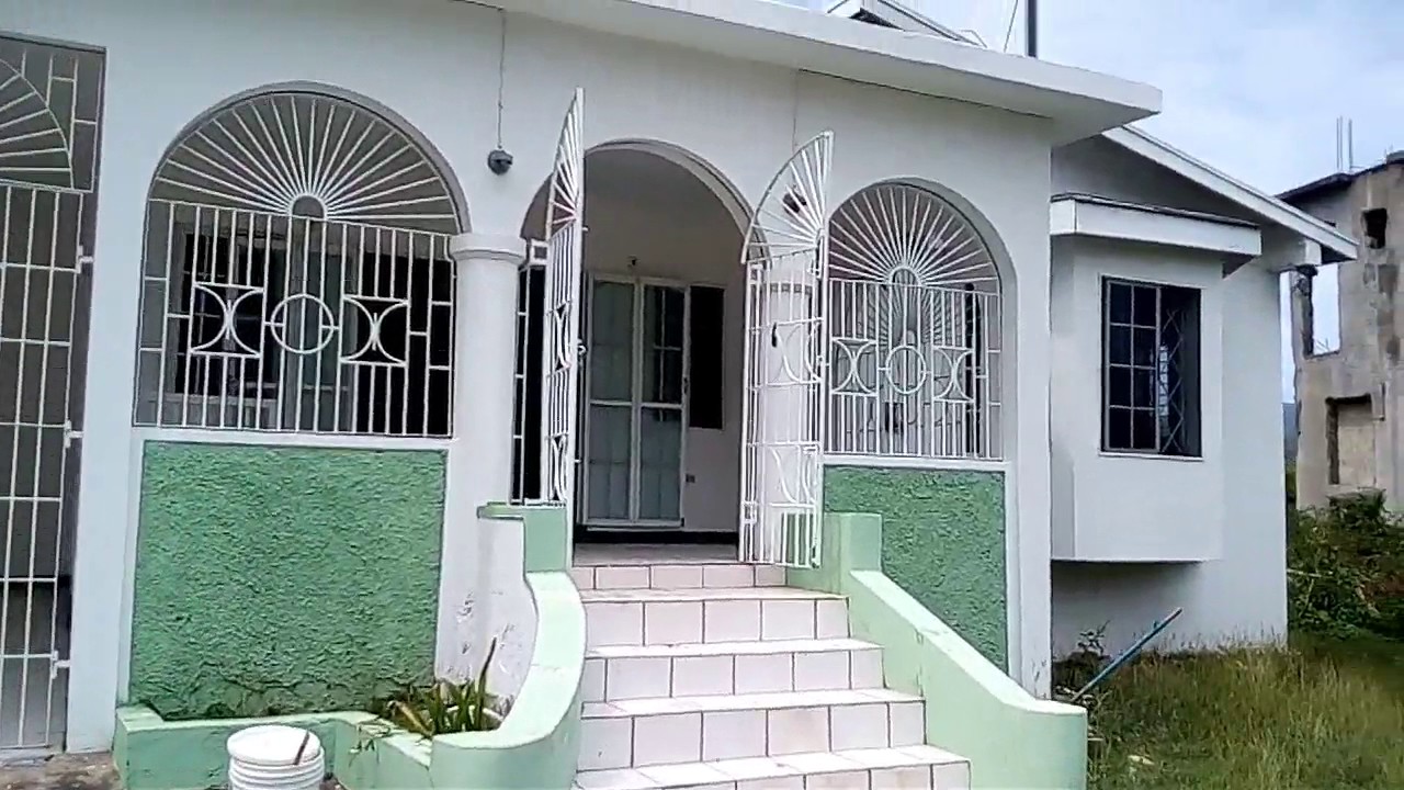 Lovely 2 Bedroom house for rent.