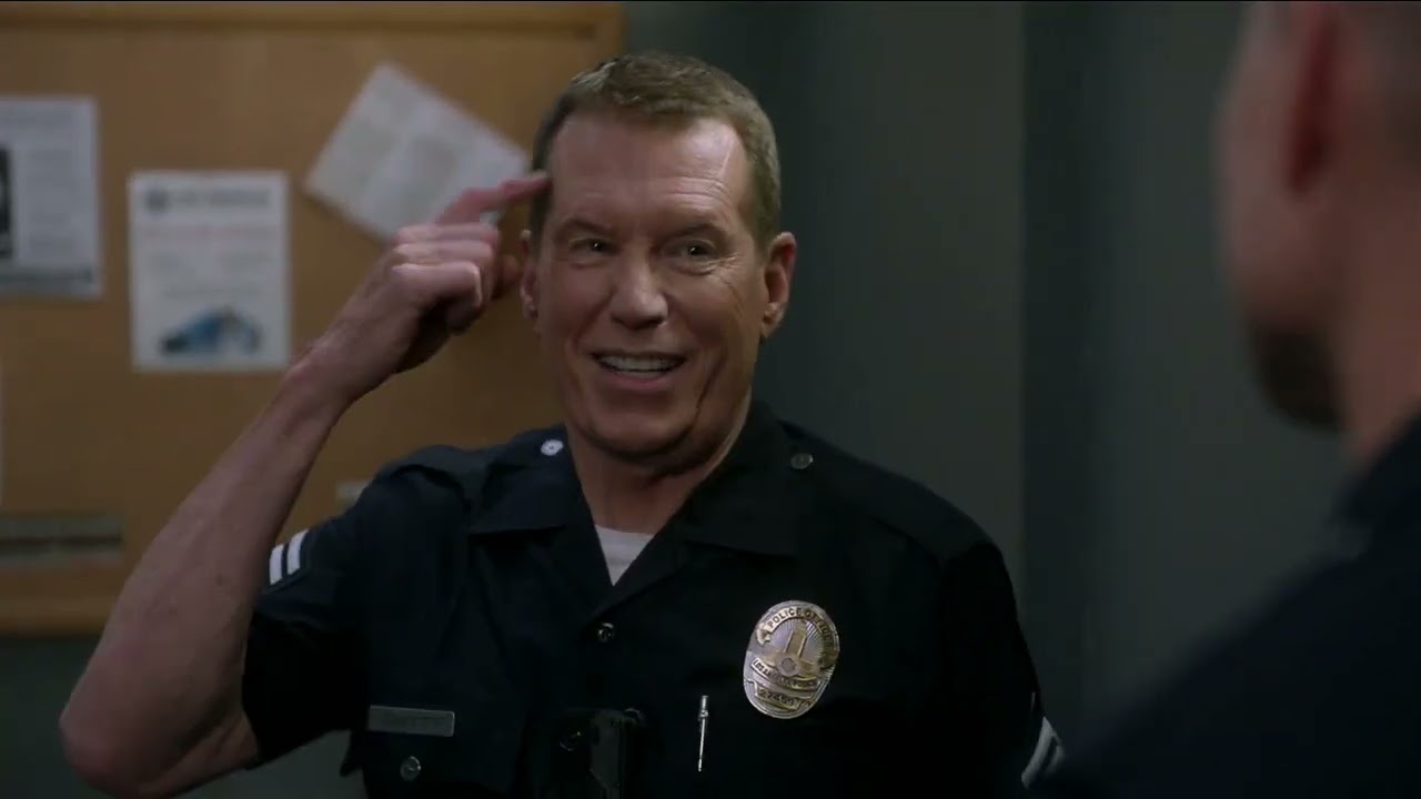 Smitty sees a Racoon and ask Chenford for Help! | The Rookie Season 7x10