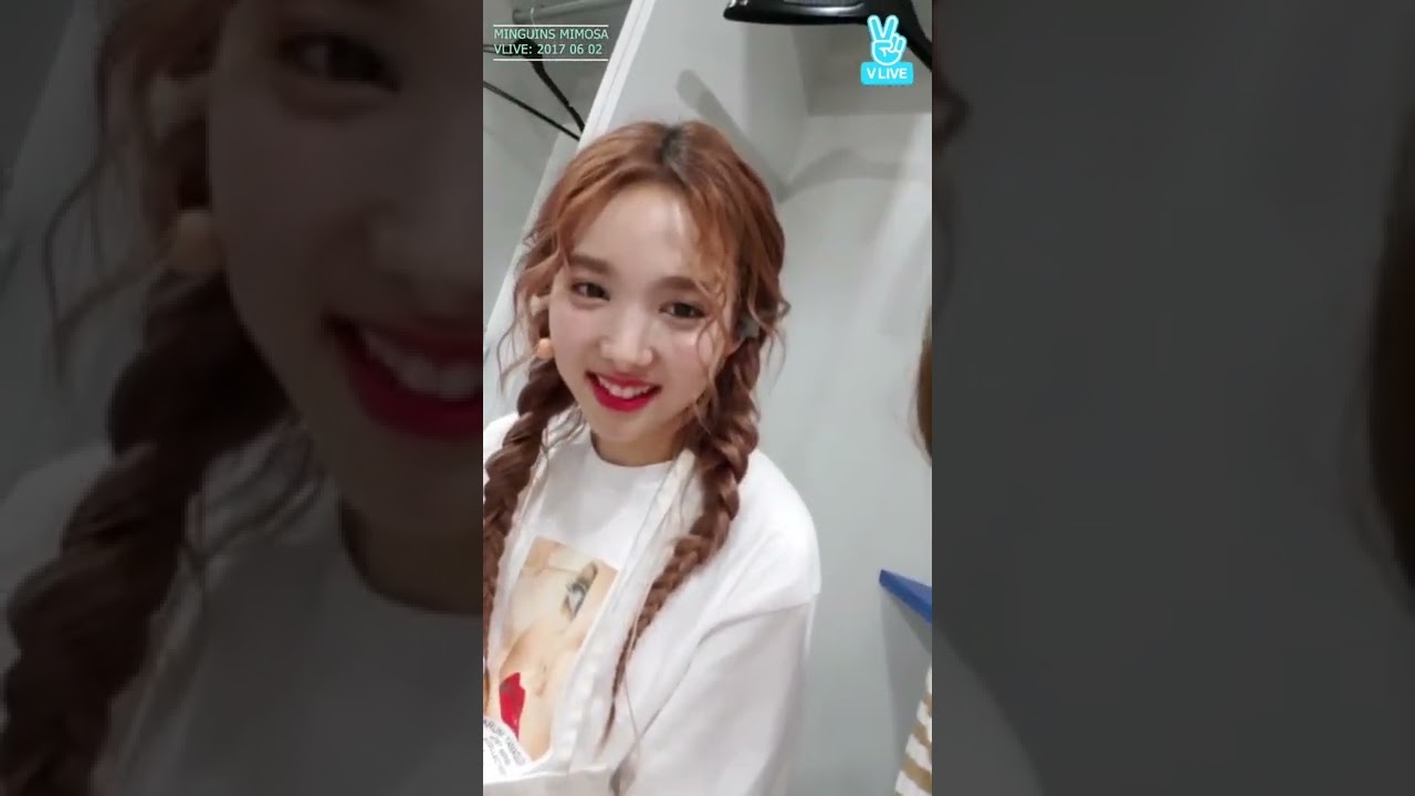Don't remove NAYEON's trademark front teeth!!!
