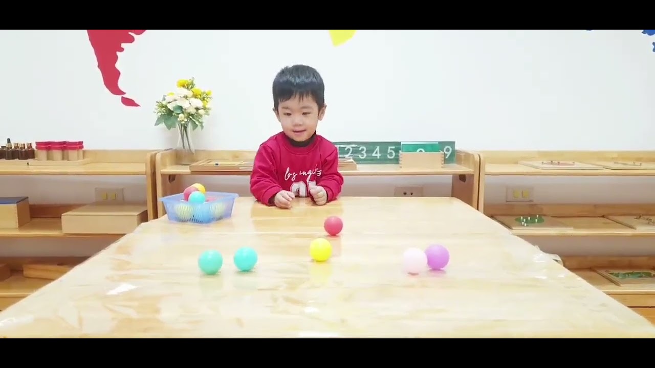 Lăn bính vào băng dính