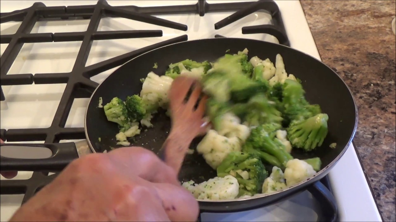 How to Make the Best Broccoli and Cauliflower Sauté