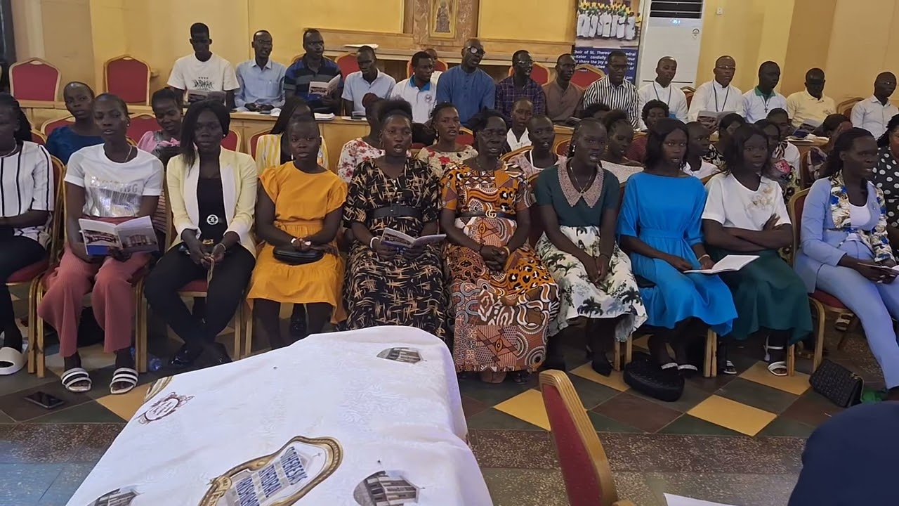 Christ is risen by Jude Nnam and sung by St Theresa's Cathedral-Juba (English Choir)