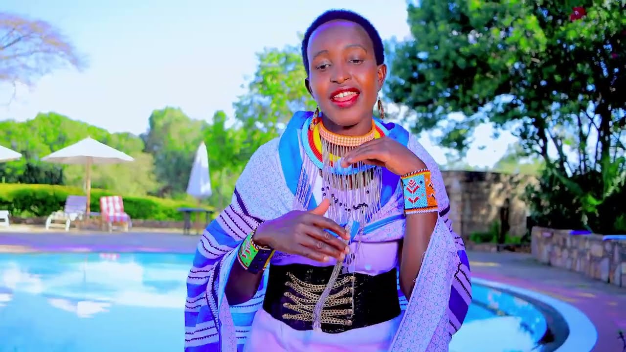 MBUNGAKI ENKAINA BY VISION CHOIR 