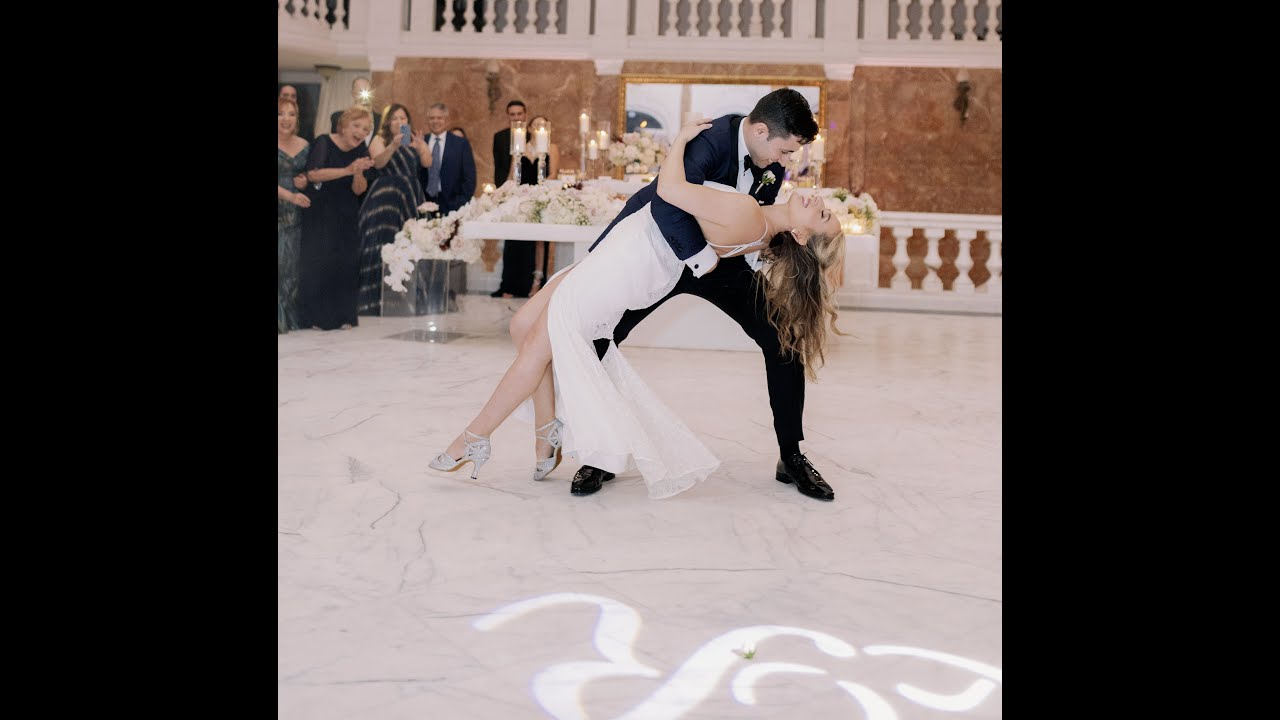 Salsa Wedding Dance | First Dance | Leoni Torres-Me Quedo Contigo