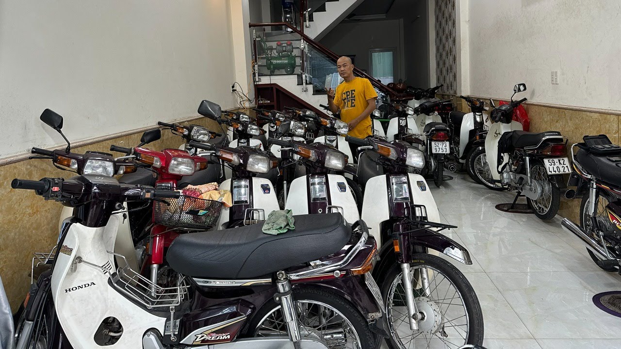 Xe Dream đẹp bán trả góp ở cửa hàng xe máy Diễm Trang gần Đại học Quốc Gia TPHCM