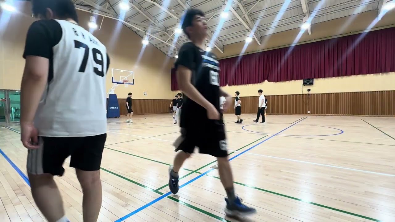 신입 A 신입 B 