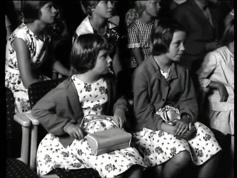 Naisvoimistelijat Kotkassa 1960