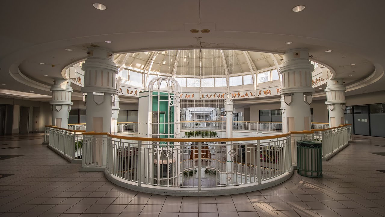 LAST DAY FOR THIS DEAD 90s POSTMODERN MALL (HAMILTON CITY CENTER)
