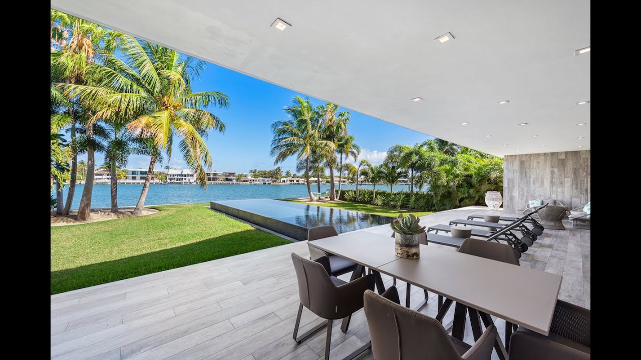 NEW CONSTRUCTION WATERFRONT MASTERPIECE $10,250,000