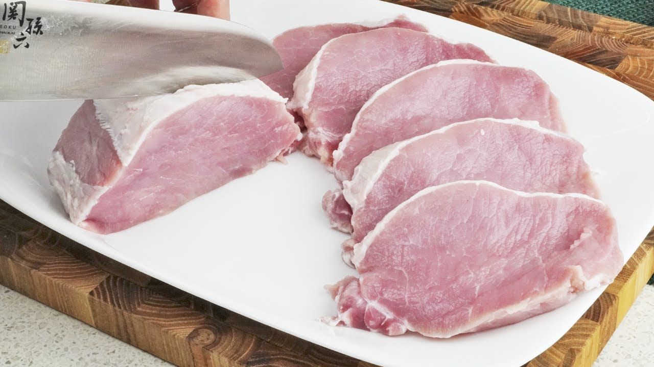 Einfach Fleisch hacken und mit So&szlig;e bestreichen, saftiges Fleisch aus dem Ofen