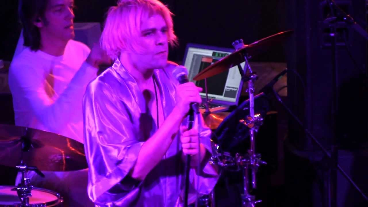 Ariel Pink - Symphony of the Nymph (Live @ The Mohawk, Austin, TX September 7, 2012)