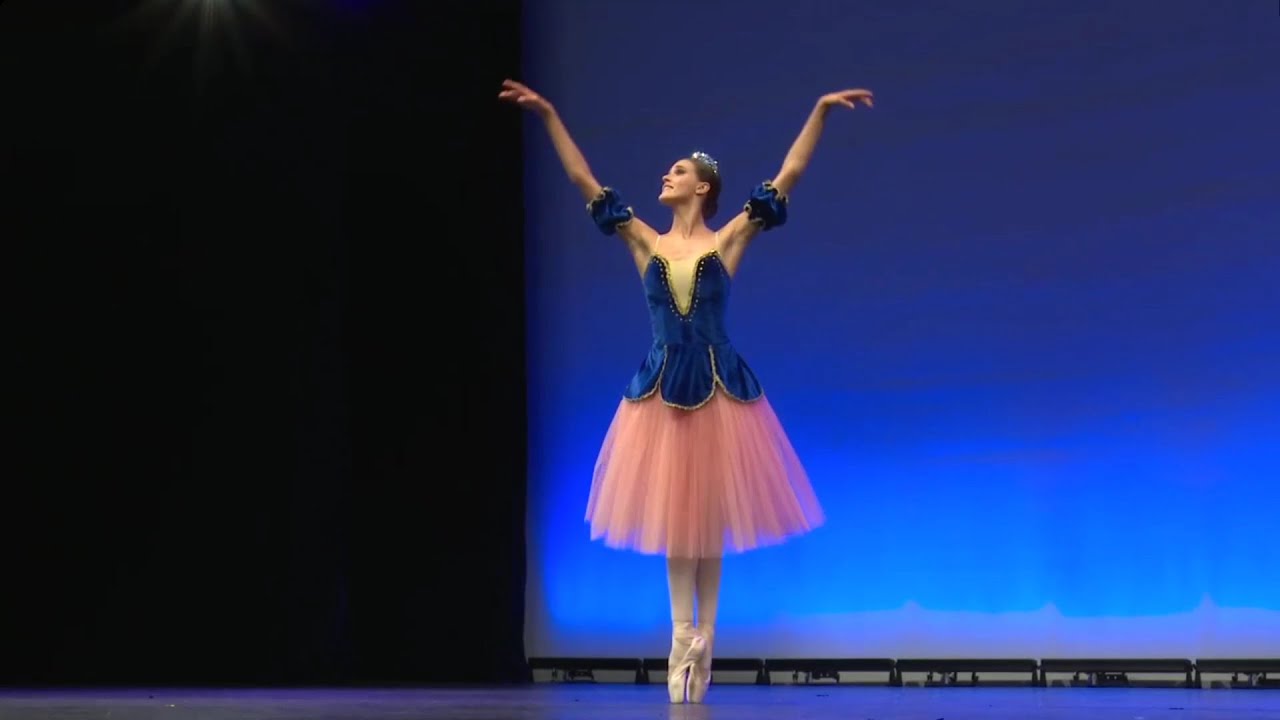 Anastasia Ermakova - Gavotte Variation from Flames of Paris (Nureyev School)