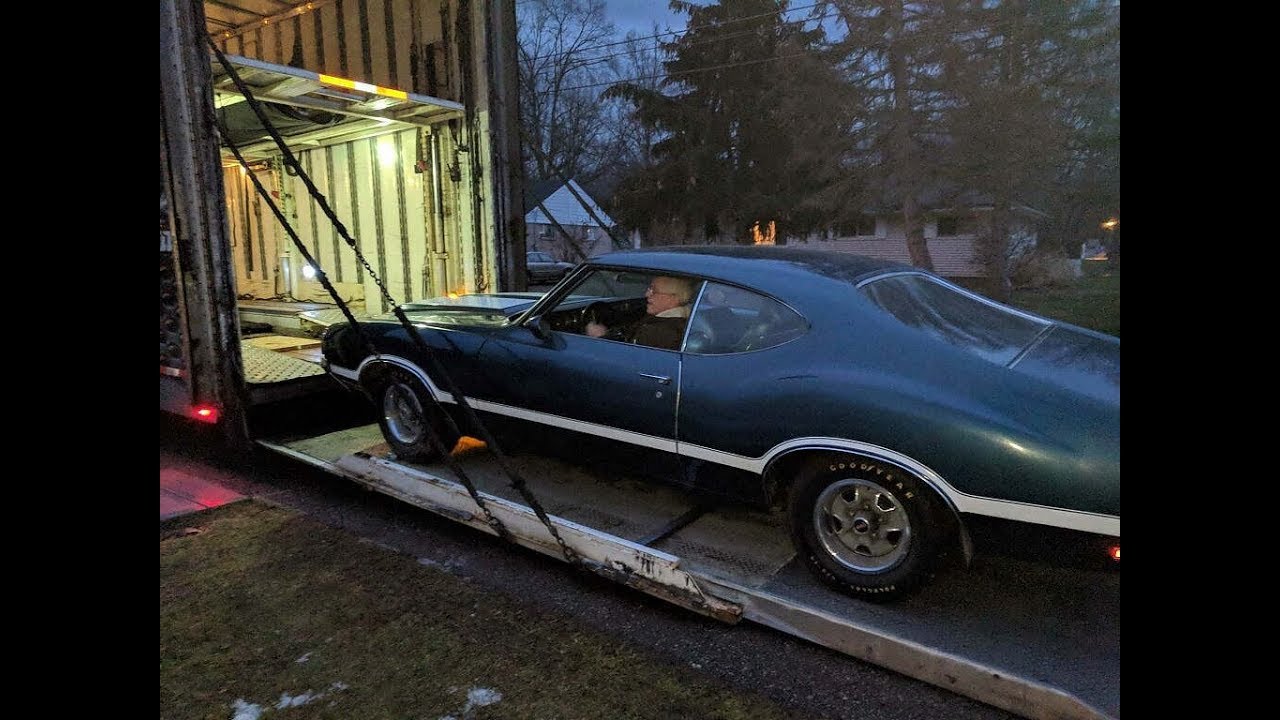 1970 Olds W 31 Barn Find Uncovered