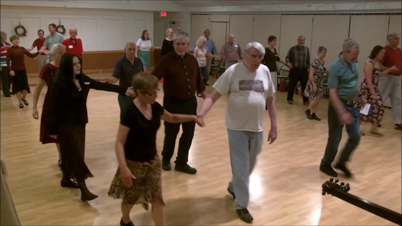 Chestnut &bull; English Country Dance