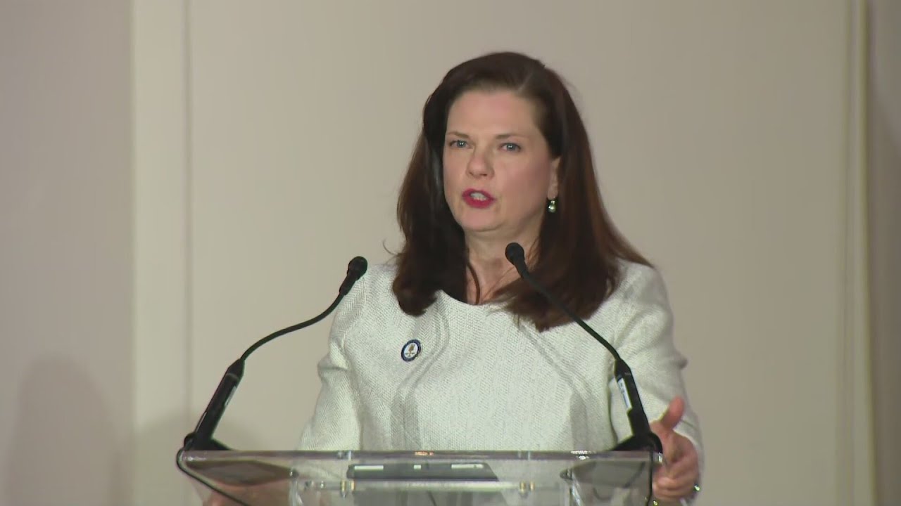 Eileen O'Neill Burke sworn in as new Cook County State's Attorney Monday