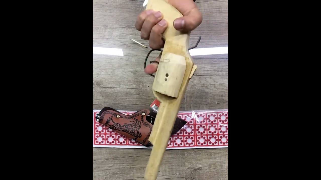 Satisfying Gun Toys Happy To Play Toys with Friends 