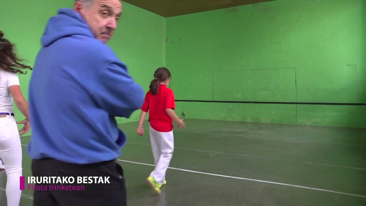 BESTAK 2023 PILOTA TRINKETEAN