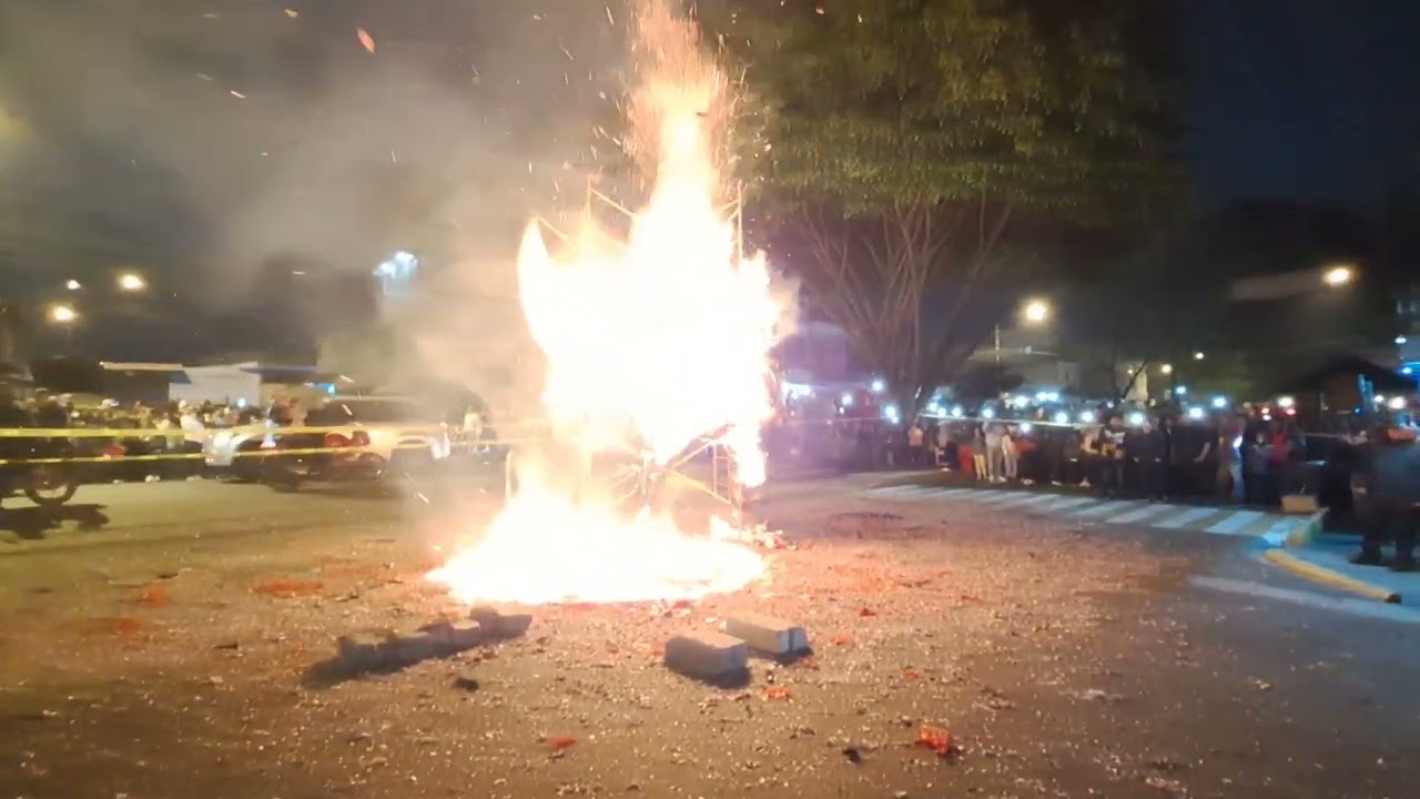 Tradicional quema del diablo zona 7 colonia bethania 2022 #no tengo los derechos de la musica