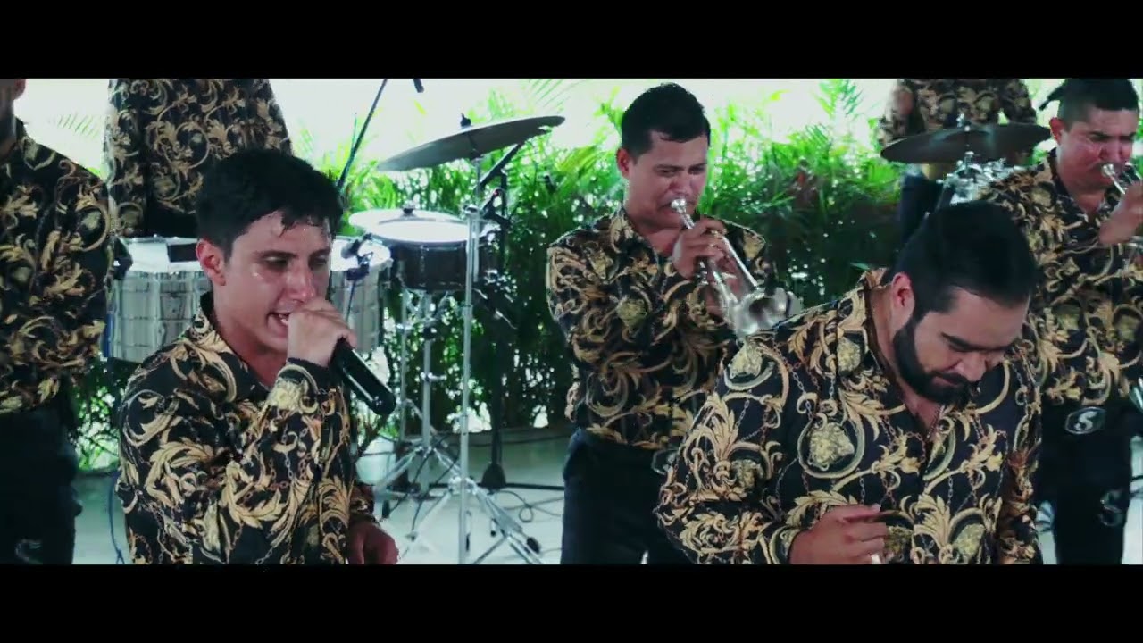 El alazan y el rocio   Banda La Sinaloense de Alex Ojeda