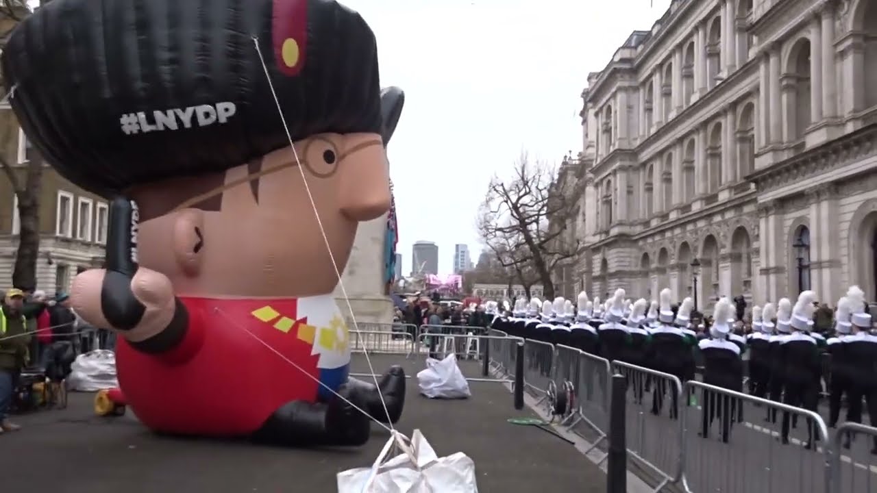London New Year's Day Parade 2024 with Megaflatable on Whitehall #LNYDP2024