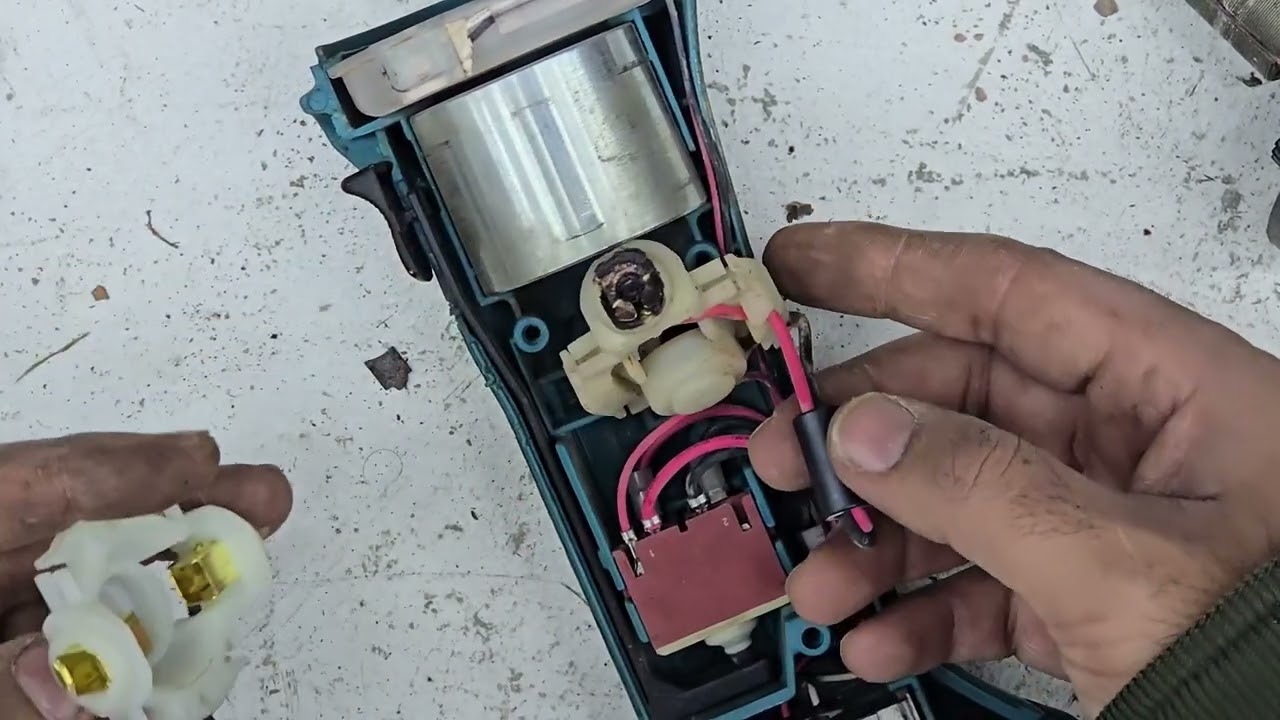 Makita DGA452 grinder repair brush and holder replacement  #makita  #repair #fix #powertool #tools