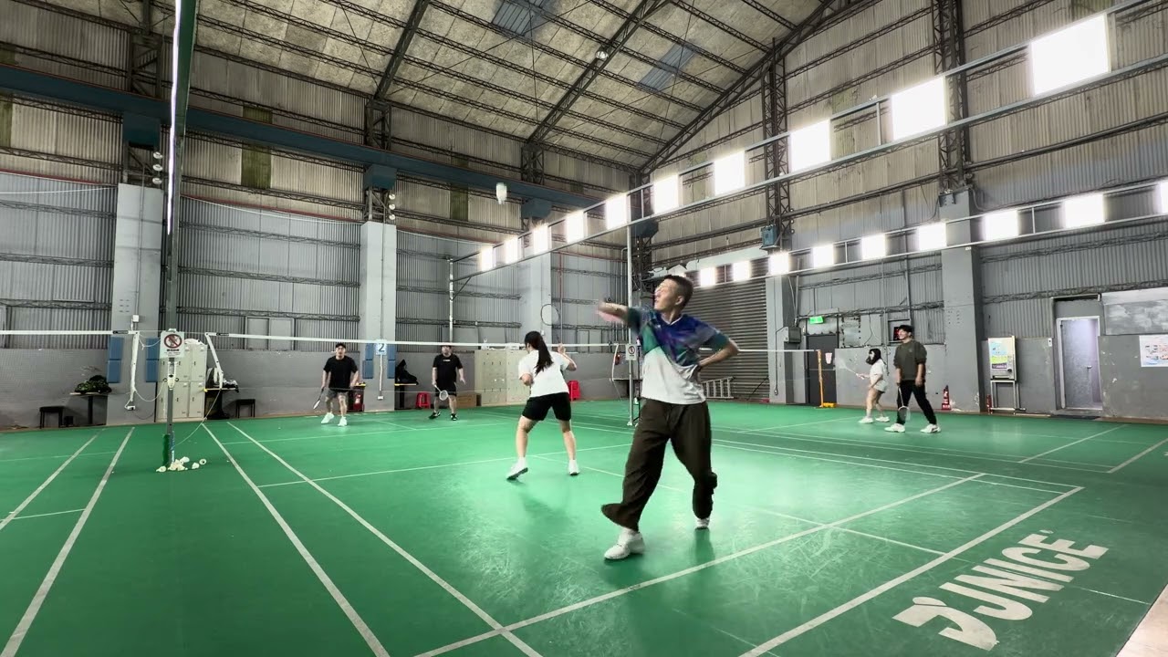 2026.3.10｜企鵝團｜羽鞋打球｜05｜拉拉.老虎 vs 偉彥.Wilson