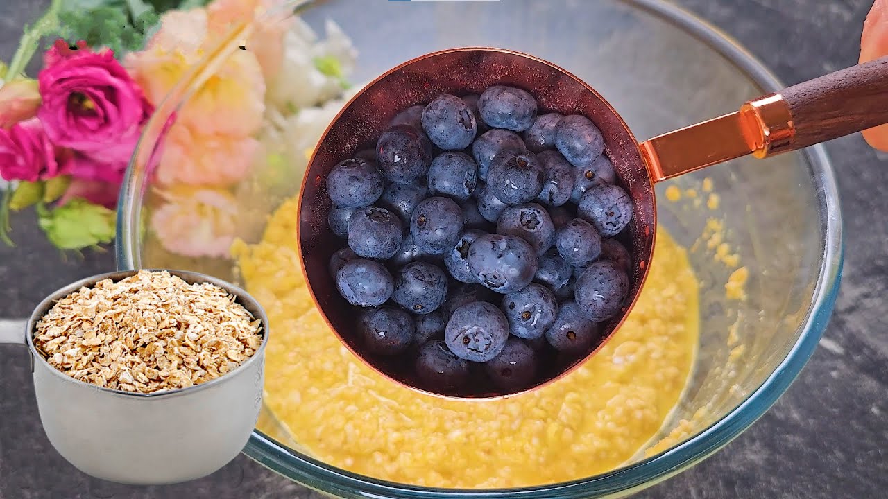 Вкусные диетические маффины с овсянкой и черникой! Простые и легкие овсяные маффины за 5 минут!