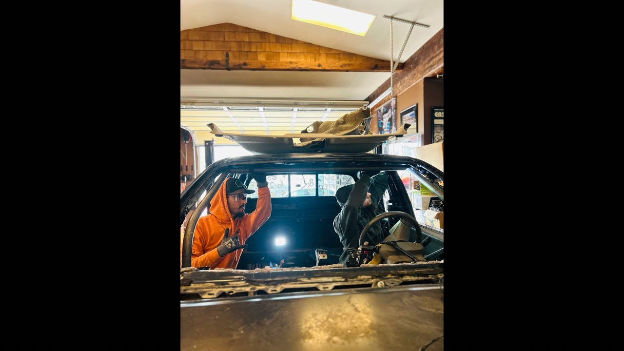 Building a Desert Pre-Runner | Roll Cage Fabrication Project -   (ItsJoey— LIVE 🔴) Episode 16 Part 3