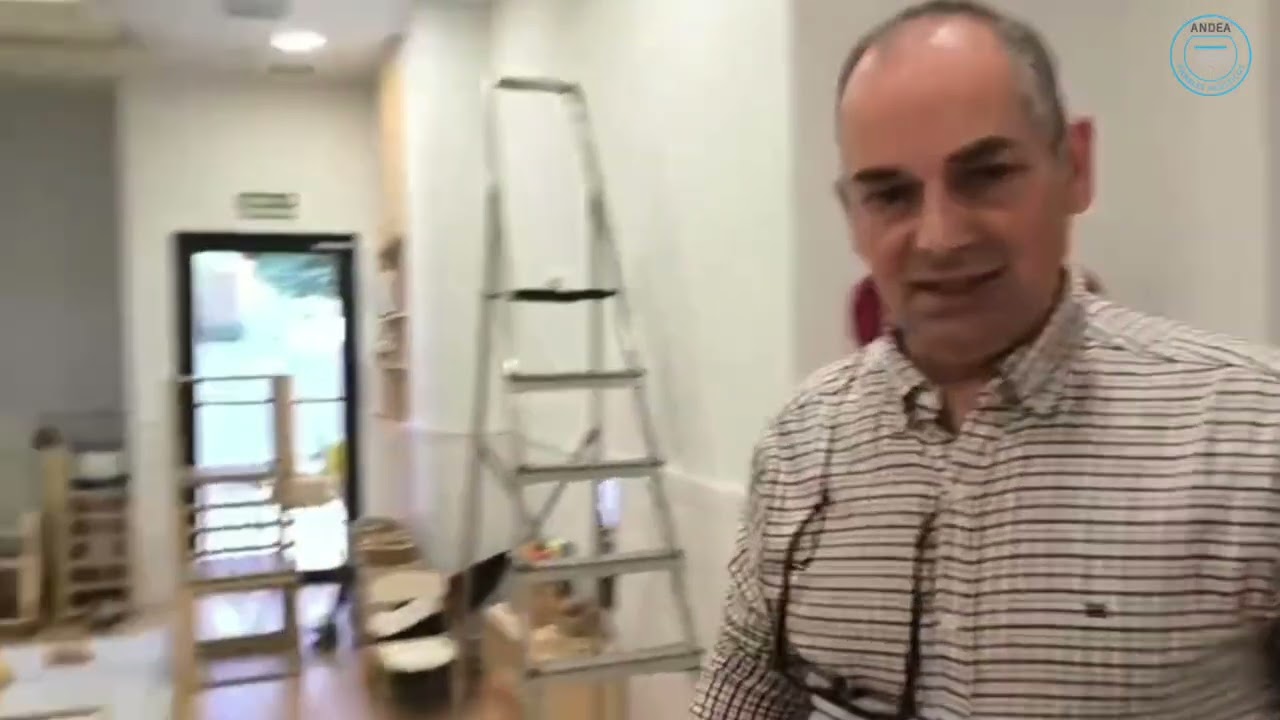 Paneles acústicos con luz
