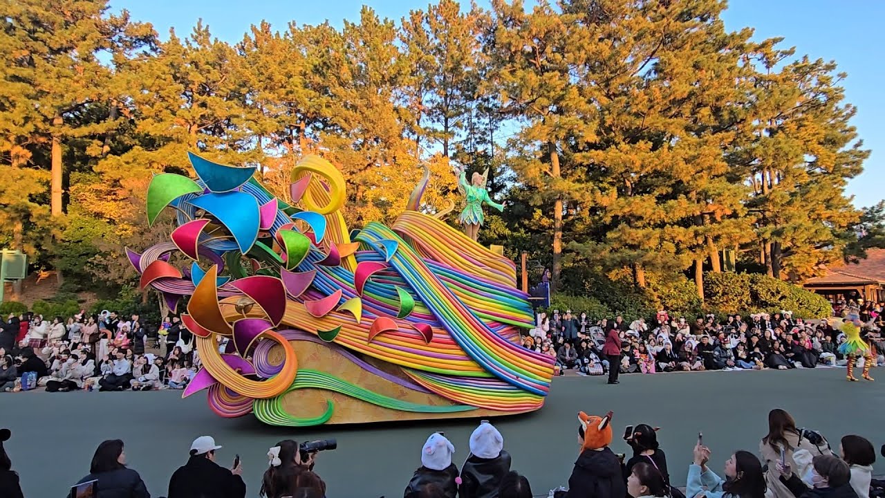 Disney Harmony in Color Show at the Tokyo Disneyland, Japan! #japan #travel #malaysia #disneyworld