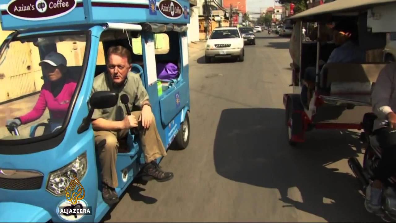 Star8    Cambodia's solar powered tuk tuk deployed to fight air pollution