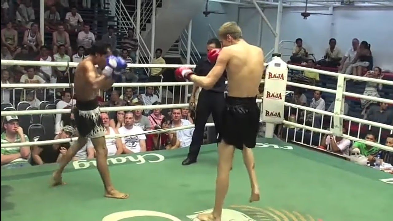 Mismatch Muay Thai Fights - Dark Side of Fighting in Tourist Stadiums in Thailand 🇹🇭