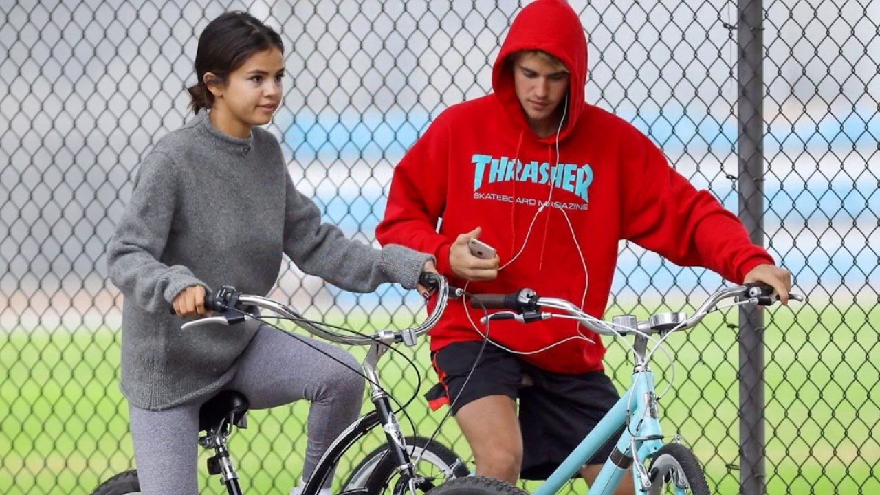 Justin Bieber & Selena Gomez - Bike Riding - Los Angeles, California - November 1, 2017