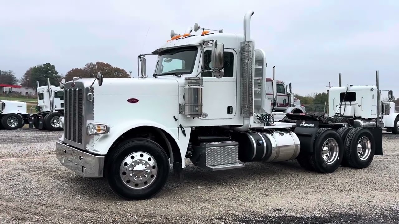 2020 Pete 389 Ultracab Daycab