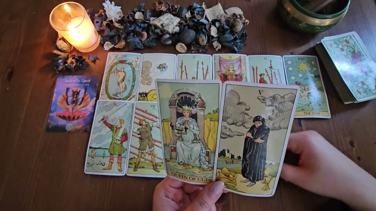 ✨️TAROT INTERACTIVO ✨️ FUTURO INMEDIATO AMOR 💘 🥰 #pickacard #tatotinterativo #tarotamor