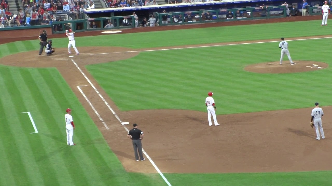 Rhys Hoskins 3 Run Homerun vs Yankees