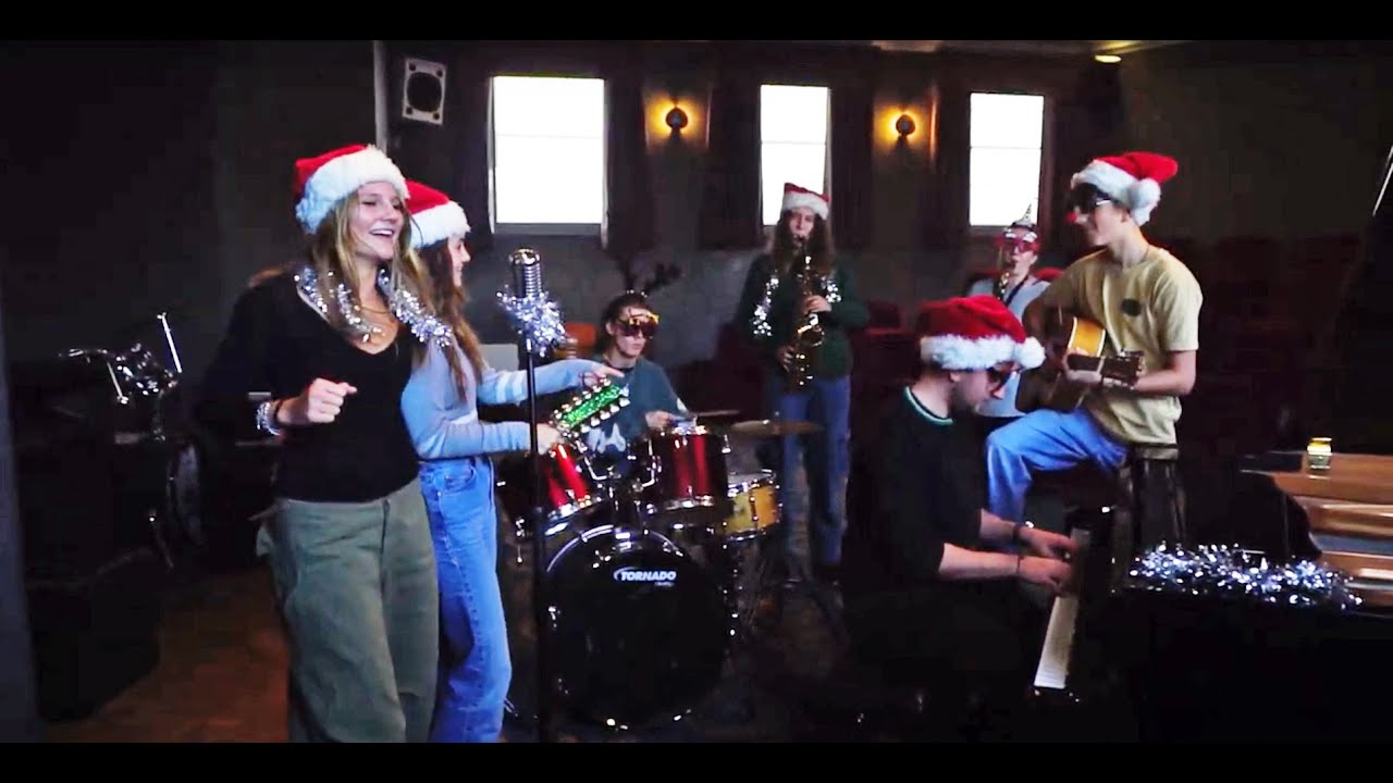 Christmas Is Coming Back