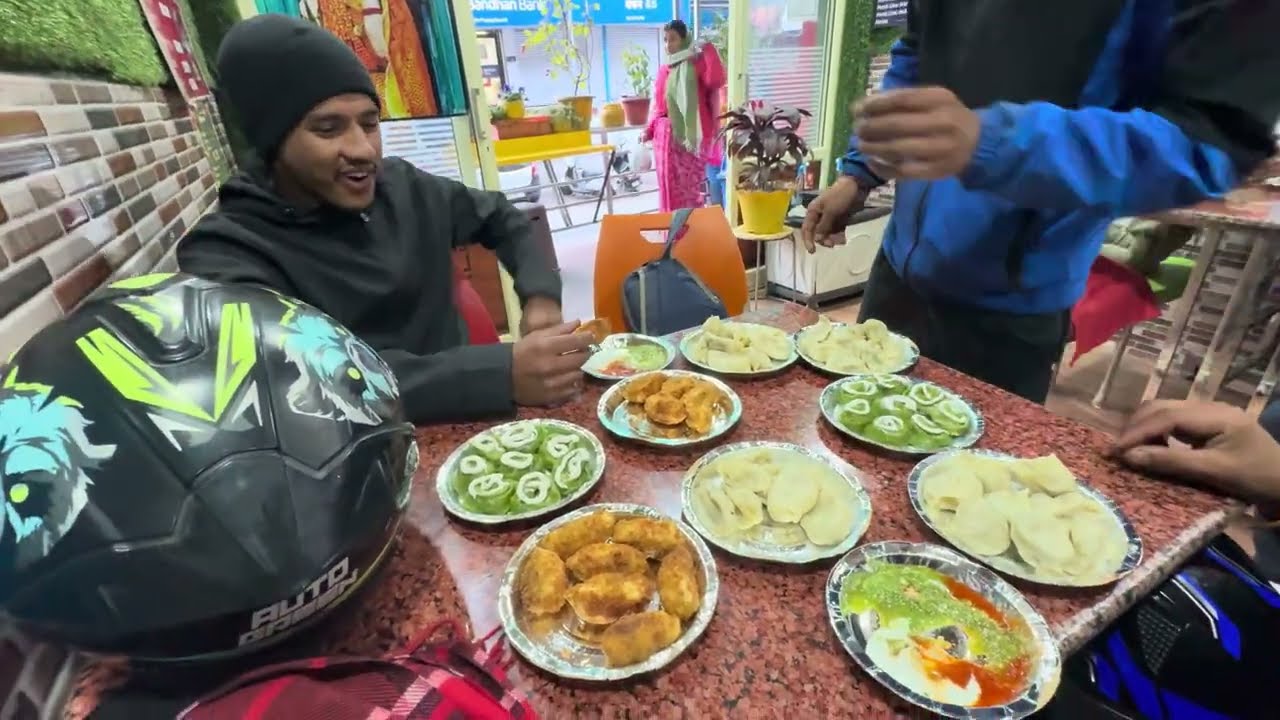 मैच खेलने दूसरे जिले में ।