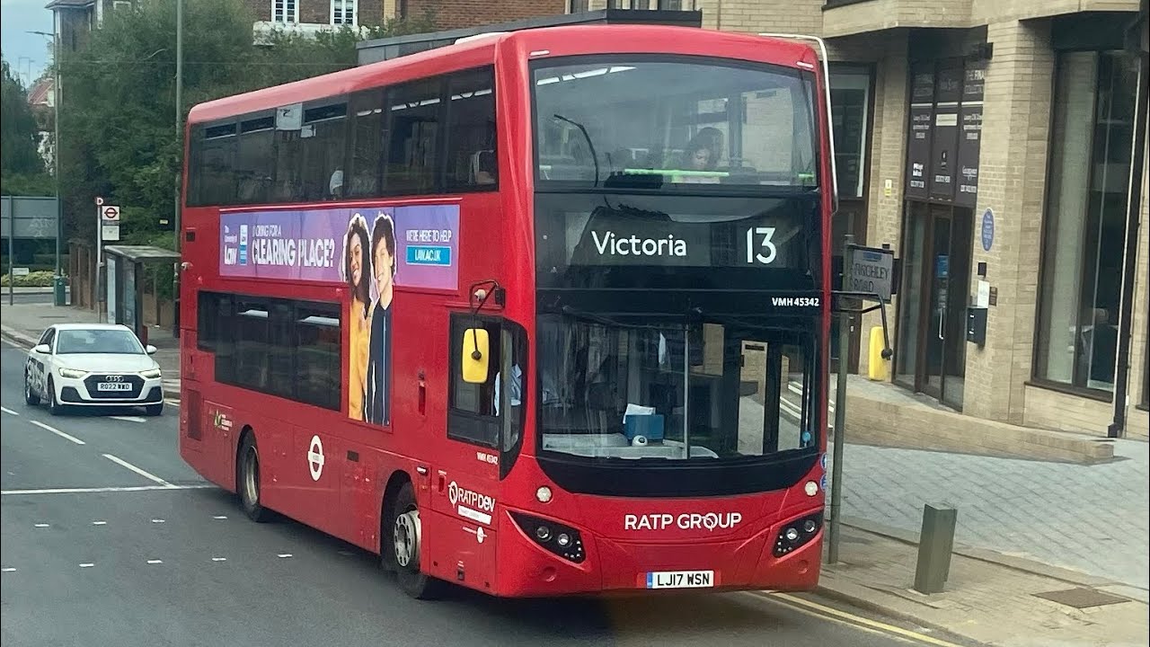 London bus 13 from Golders Green to Victoria Station 🇬🇧