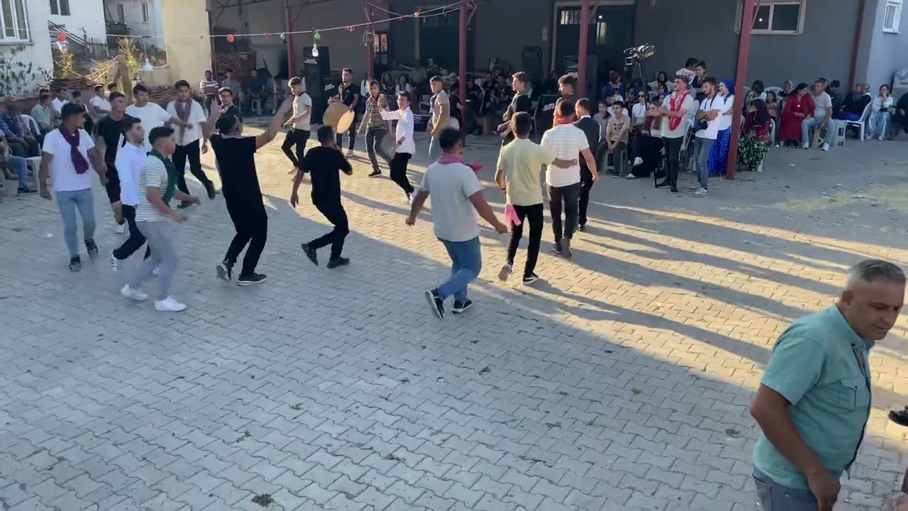 Hamzacık Köyü Gençliği-Düğünümüzden