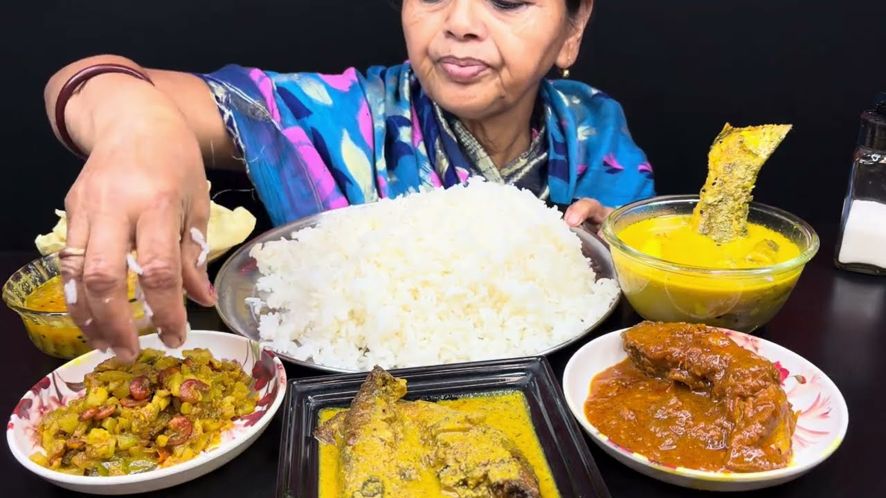 BIGBITES,EATING RICE WITH CHITOL FISH KALIA,PABDA SORSHE,VOLA FISH,LAU CHINGRI 