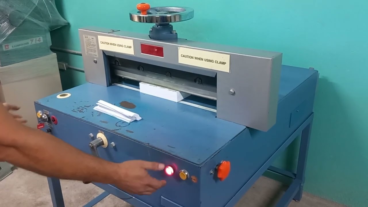 UCHIDA IMPERIAL MODELO 61 ABRIL DE 2025