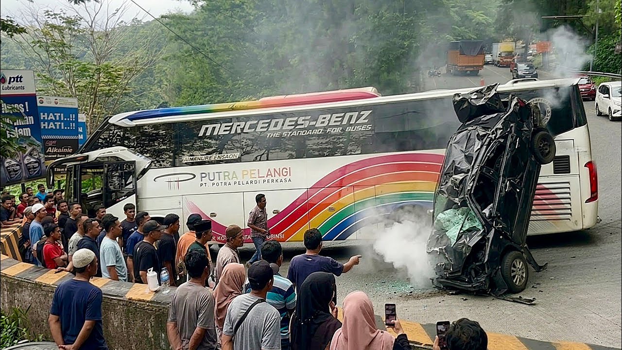 TERLIHAT JELAS !!! DETIK-DETIK M3NG3RIKAN, Hal Paling Terburuk Terjadi Di Tikungan Sitinjau Lauik