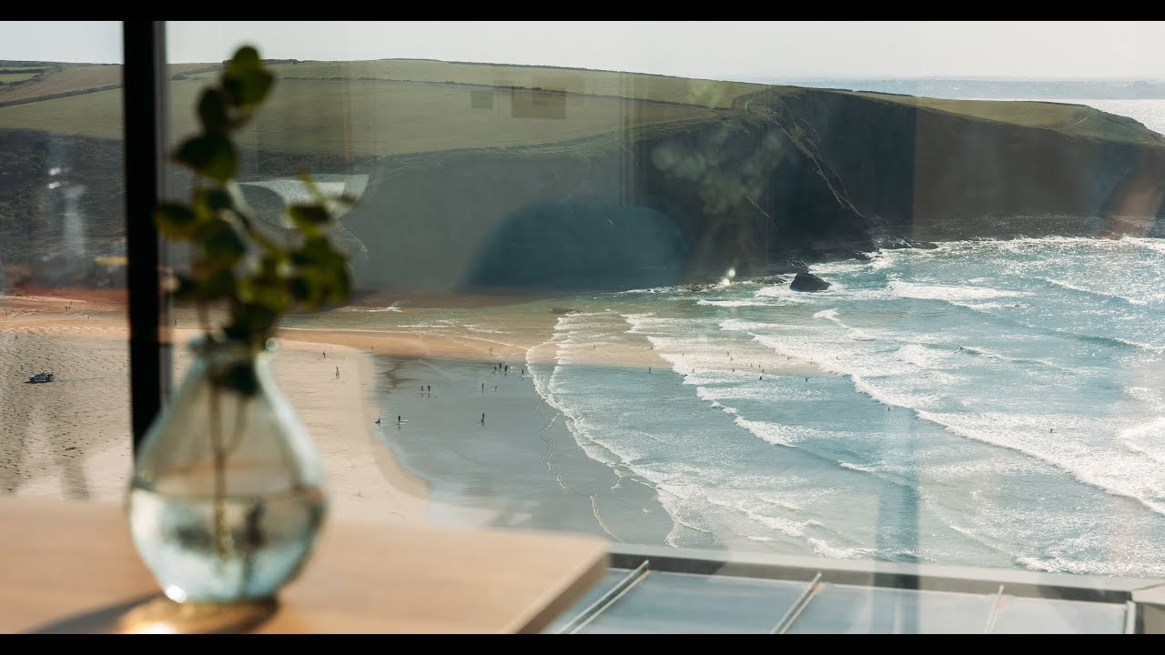 Red Cove - Luxury Self Catering Holiday Home in Mawgan Porth, Cornwall