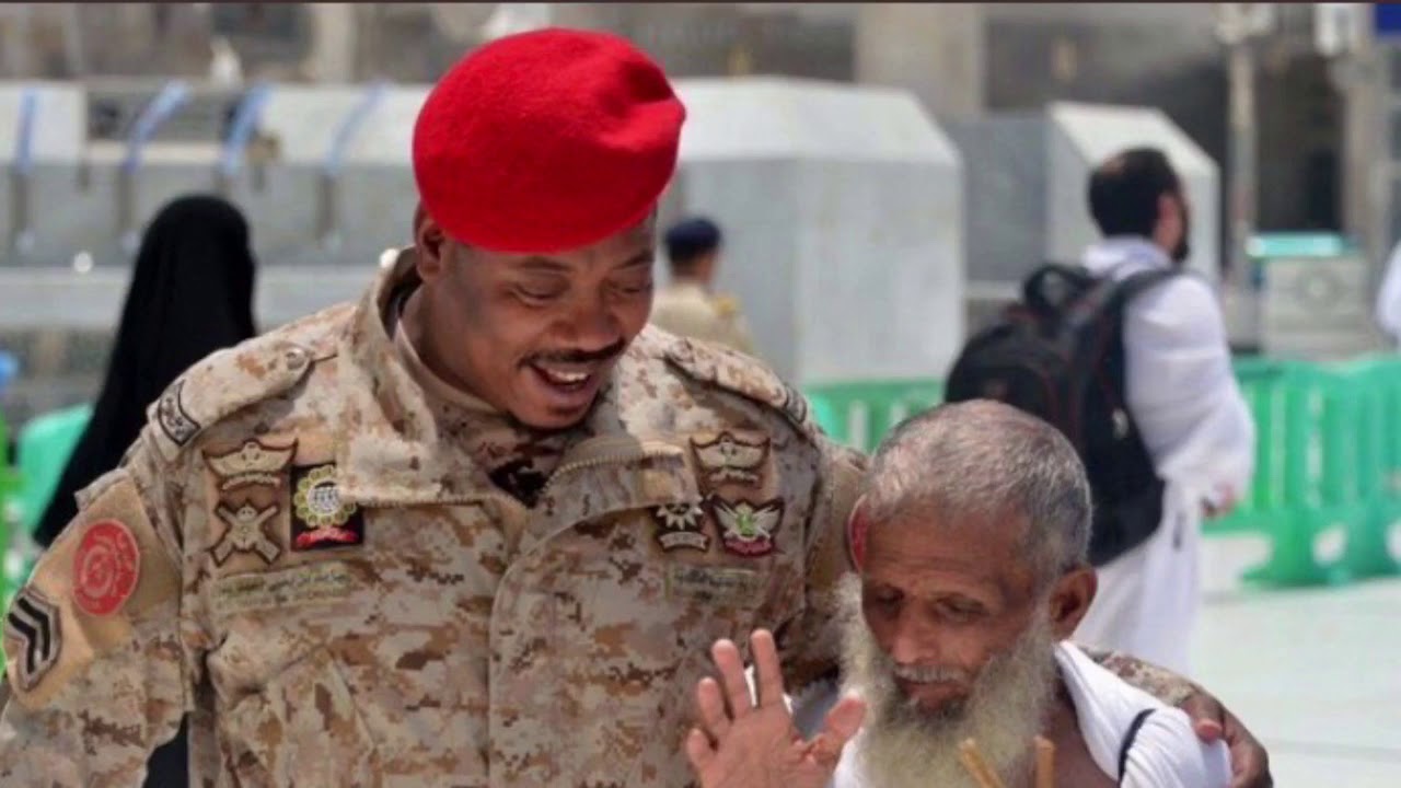 رجال الامن السعودي في تنظيم الحج.   Saudi security men in the organization of Hajj