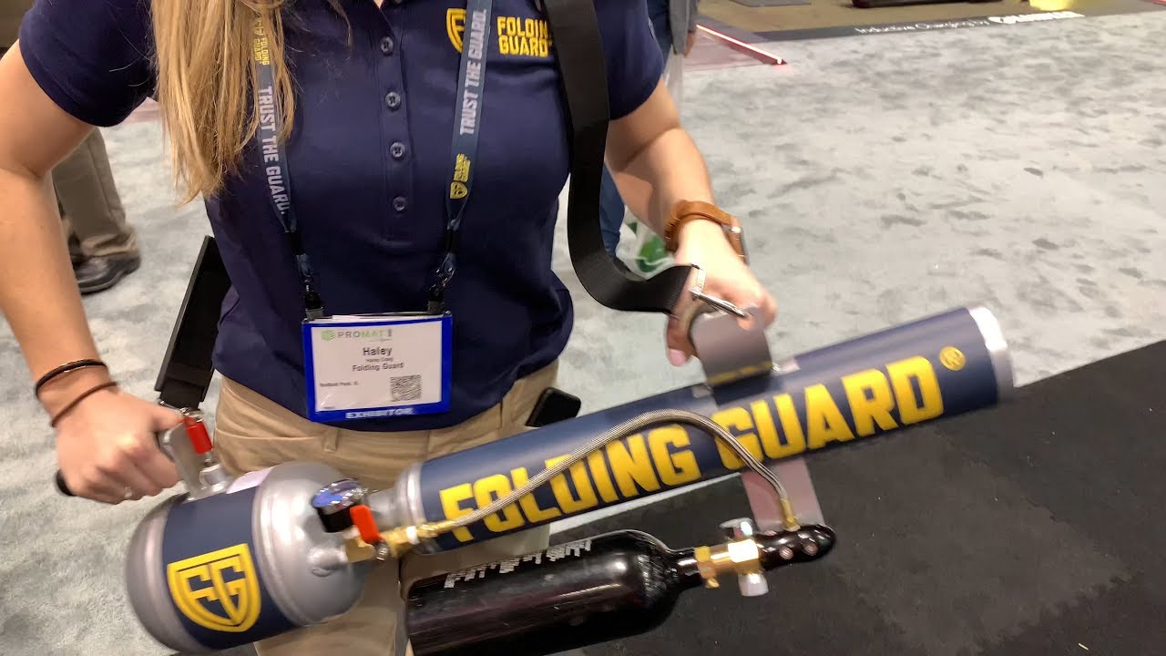 Hot Chick Shoots Me With An Air Cannon T-Shirt Launcher #Promat Tradeshow 2019 [4K]