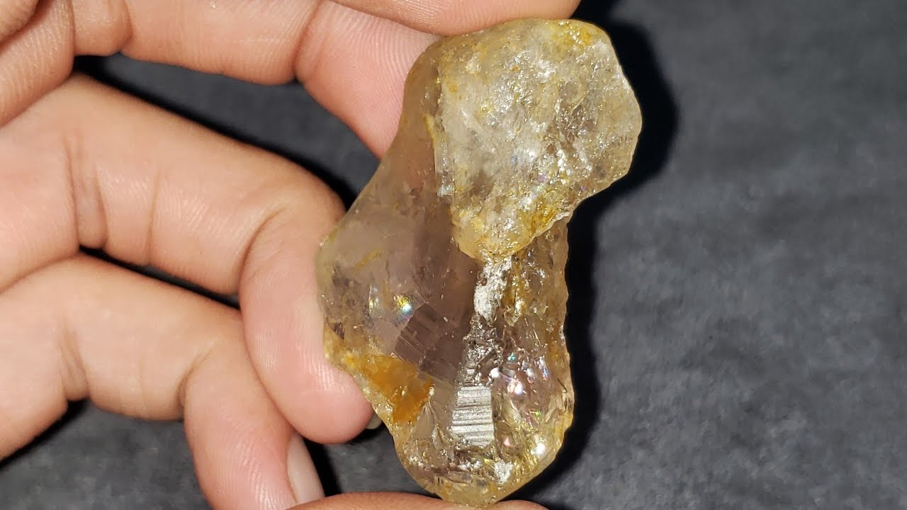 rough sapphire natural uncut P#98